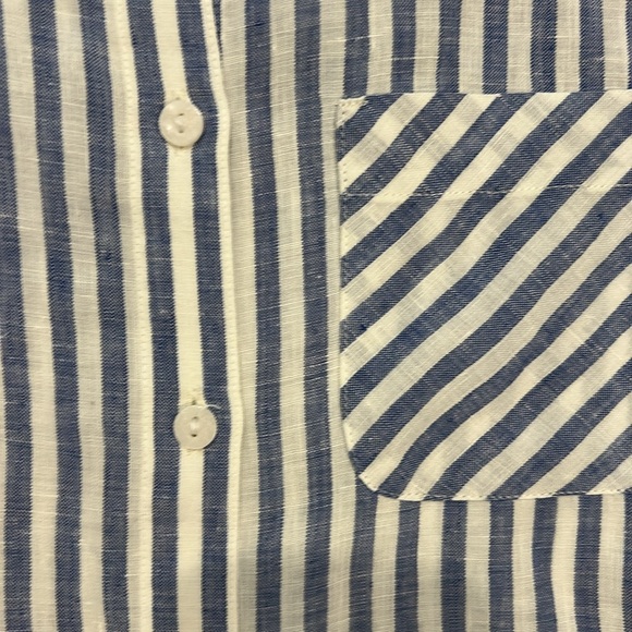 Chico's Women's Blue and White Striped Linen Button Down Non-Iron Shirt - Small - Picture 5 of 10